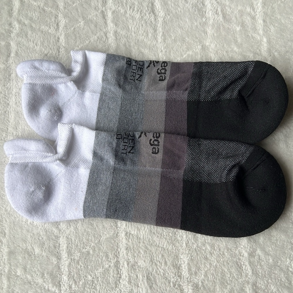 BALEGA Hidden Comfort No Show Sock - Picture 7 of 16